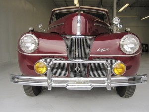 1941-Ford-Super-Deluxe-Convertible-3