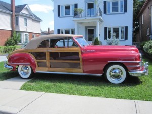 1948-Chrysler-Town-Country-Convertible-Woody-2