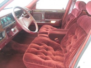 1988-Chrysler-New-Yorker-Landau-All-Original-Miles-13