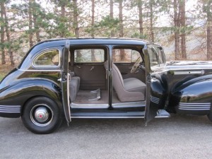 1941-Packard-160-Formal-Sedan-Low-Mileage-All-Original-Classic-10