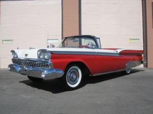 1959-Ford-Fairlane-500-Skyliner-Retractable-Hardtop-Show-Winner-Red-1