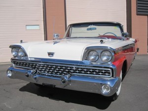 1959-Ford-Fairlane-500-Skyliner-Retractable-Hardtop-Show-Winner-Red-13