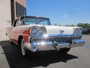 1959-Ford-Fairlane-500-Skyliner-Retractable-Hardtop-Show-Winner-Red-14