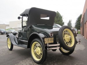 1927 FORD MODEL T ROADSTER - 4