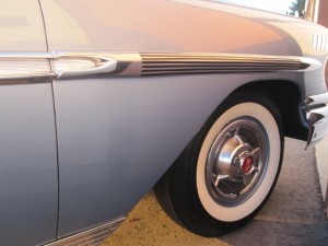 1958-Chevrolet-Impala-2-door-sports-coupe-excellent-original - 32