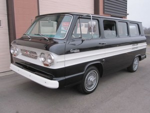 1964-Chevrolet-Corvair-Greenbrier-van-nine-passenger-six-door-original-low-miles  - 02