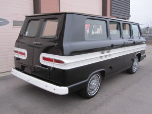 1964-Chevrolet-Corvair-Greenbrier-van-nine-passenger-six-door-original-low-miles  - 07