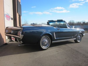 1964.5-Ford-Mustang-Convertible-restored-sixty-four-and-half-early-production - 05