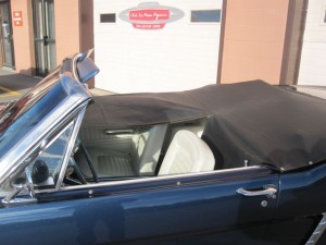 1964.5-Ford-Mustang-Convertible-restored-sixty-four-and-half-early-production - 32