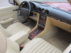 1989-Mercedes-Benz-560sl-Roadster-Conevrtible-all-original-low-mileage - 20