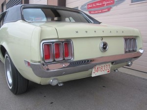 1970-Ford-Mustang-Low-Mileage-All-Original-06