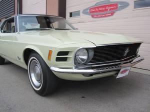 1970-Ford-Mustang-Low-Mileage-All-Original-13