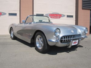 1957-Chevrolet-Corvette-Fuel-Injected-Resto-Mod02