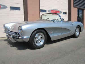 1957-Chevrolet-Corvette-Fuel-Injected-Resto-Mod11