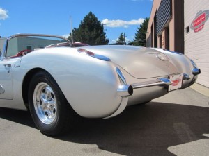 1957-Chevrolet-Corvette-Fuel-Injected-Resto-Mod12