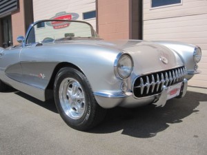 1957-Chevrolet-Corvette-Fuel-Injected-Resto-Mod13