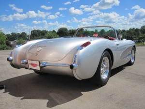 1957-Chevrolet-Corvette-Fuel-Injected-Resto-Mod14