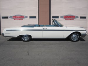 1962-Ford-Galaxie-500-Sunliner-Convertible08