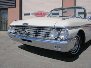 1962-Ford-Galaxie-500-Sunliner-Convertible25