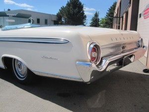 1962-Ford-Galaxie-500-Sunliner-Convertible26