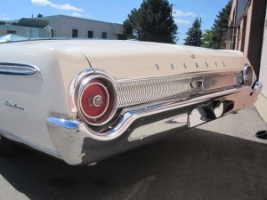 1962-Ford-Galaxie-500-Sunliner-Convertible28