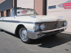 1962-Ford-Galaxie-500-Sunliner-Convertible33