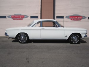 1963-Chevrolet-Corvair-Monza-900-Coupe-Factory-Air-Conditioning06
