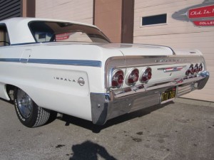 1964-Chevrolet-Impala-SS11