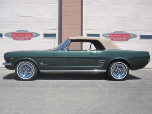 1966 Ford Mustang12
