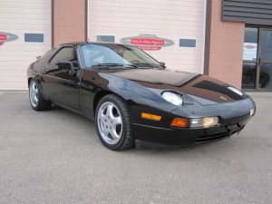 1990 Porsche 928 GT Web - 02