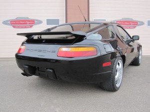 1990 Porsche 928 GT Web - 05