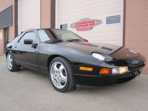 1990 Porsche 928 GT Web - 08