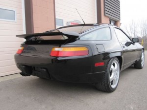 1990 Porsche 928 GT Web - 09