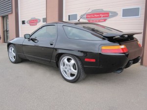 1990 Porsche 928 GT Web - 10