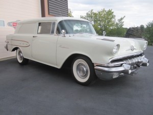 1957 Pontiac Pathfinder Sedan Delivery - 10