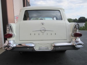 1957 Pontiac Pathfinder Sedan Delivery - 25