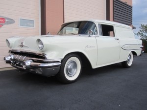 1957 Pontiac Pathfinder Sedan Delivery - 6