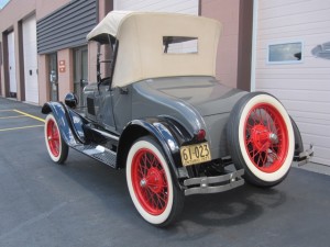 1927 FORD MODEL T - 13