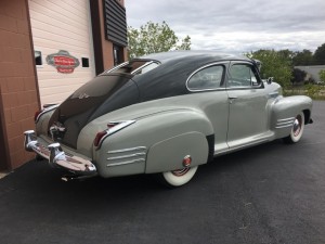 1941 Cadillac Sedanette Fastback - 5 of 22