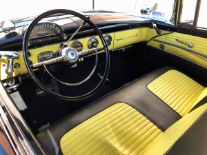 1955_ford_sunliner_12