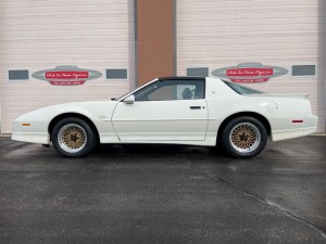 1989 Pontiac Firebird GTA - 6